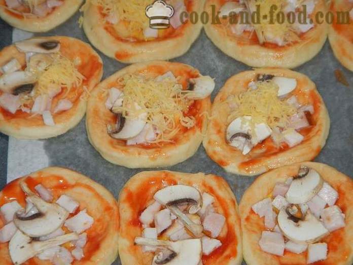 Mini pizzas with dough in the oven - how to make a mini-pizza at home, step by step recipe photos