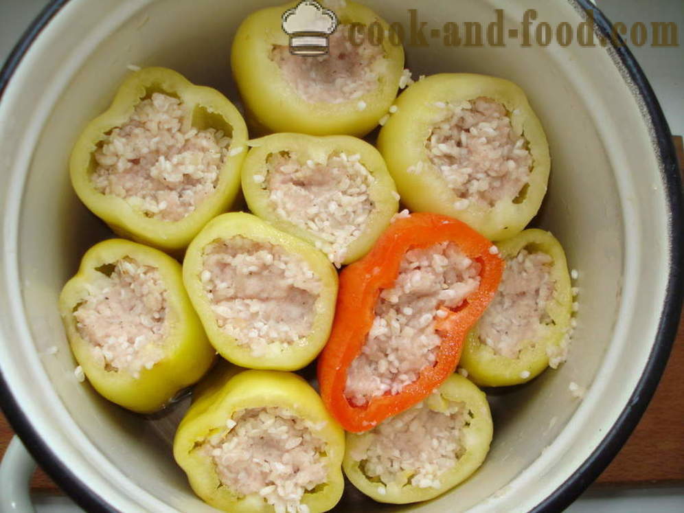 Stuffed pepper with meat and rice - as stuffed peppers with meat and rice, with a step by step recipe photos