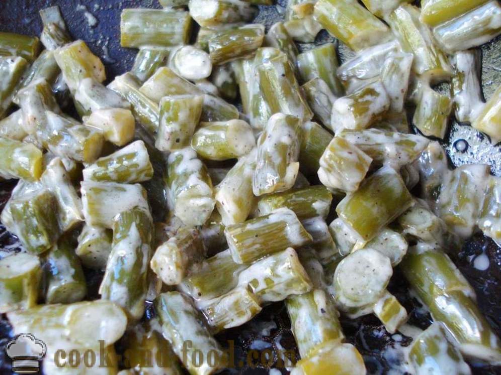 Garlic arrows in mayonnaise or unusual salad of garlic arrows - how to cook a delicious garlic arrows, a step by step recipe photos