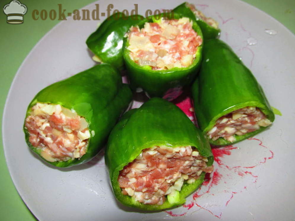 Stuffed pepper with meat and mushrooms - how to cook stuffed peppers, a step by step recipe photos