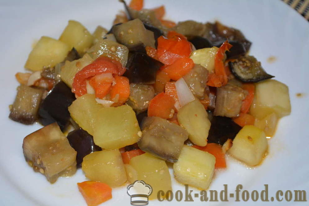 Vegetable stew with eggplant and zucchini in the oven - how to cook sautéed eggplant and zucchini, with a step by step recipe photos