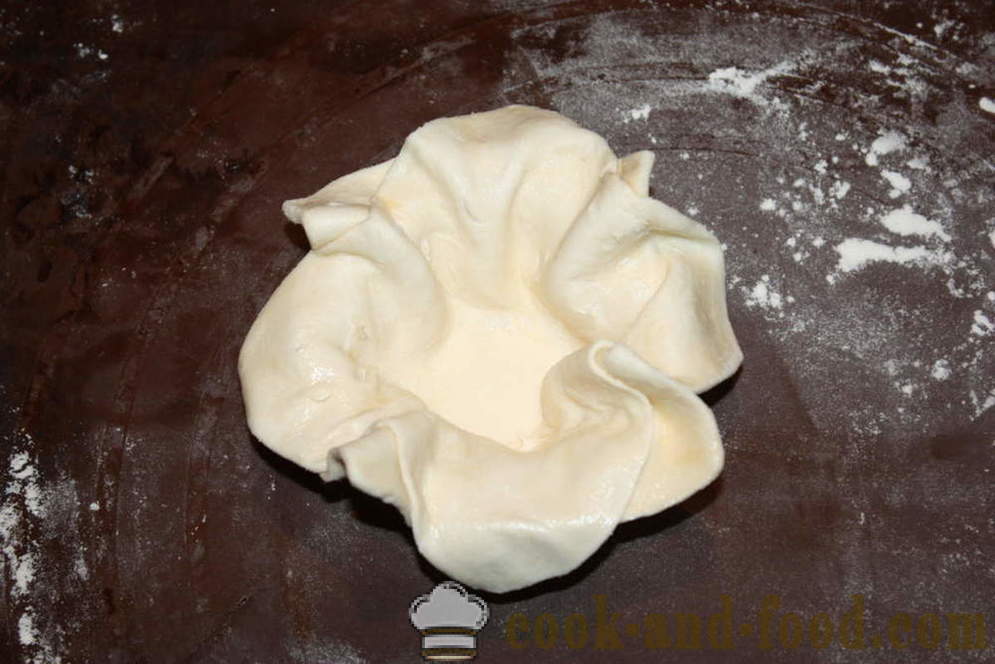 Roses puff pastry stuffed with - how to make roses out of puff pastry with pear and pumpkin, with a step by step recipe photos