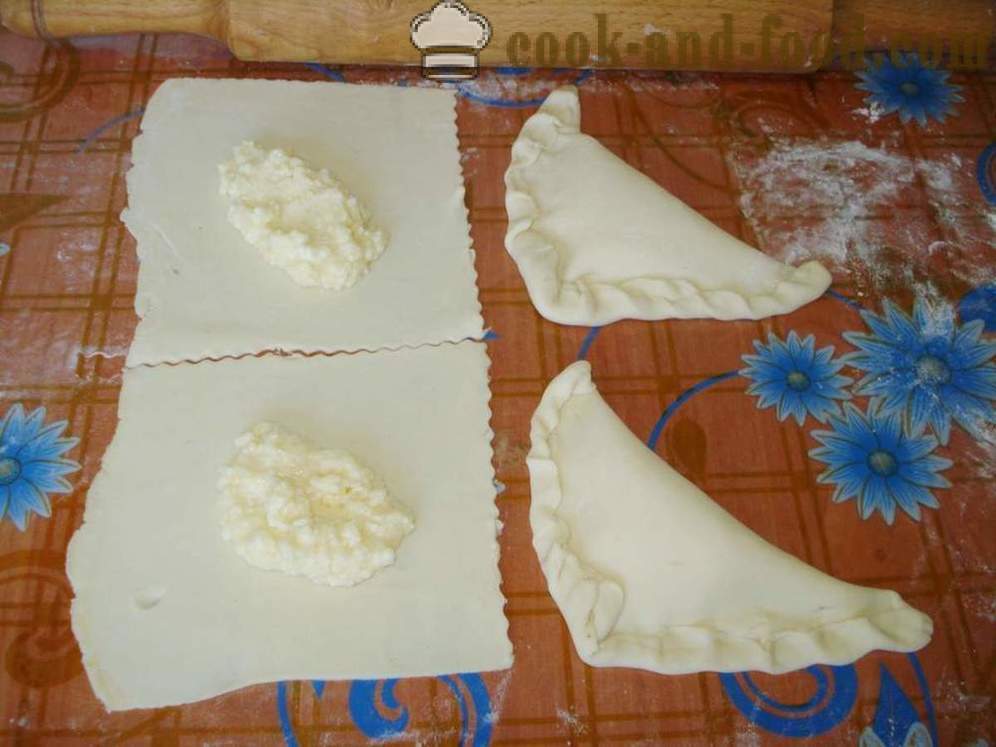 Puffs with cheese puff pastry - step by step, how to make puff pastry with cheese in the oven, the recipe with a photo
