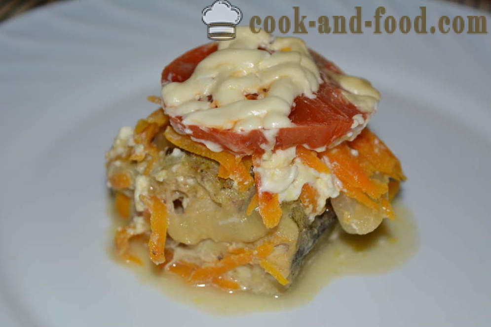 Pollock, stewed with onions, carrots and tomatoes in mayonnaise - step by step how to cook pollack stew with vegetables in multivarka, the recipe with a photo