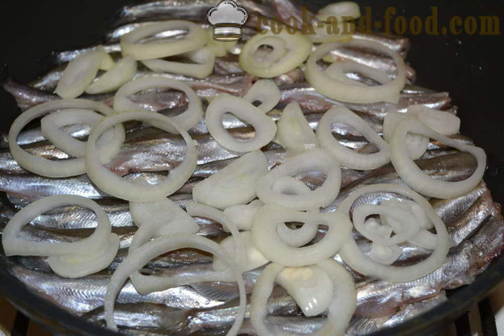 Capelin stew with onions in a frying pan - both tasty capelin cook in a frying pan, a step by step recipe photos