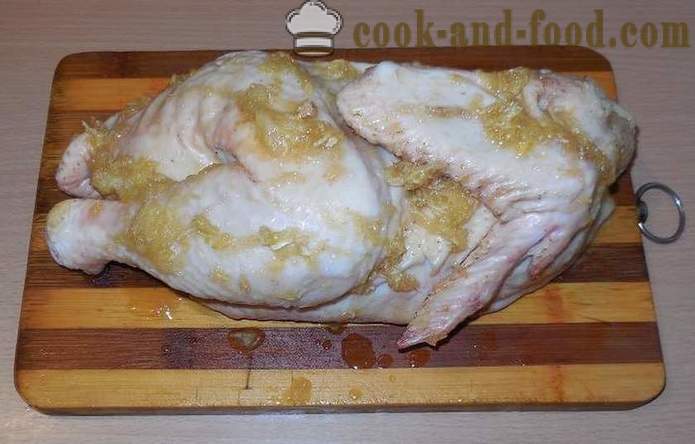 Chicken baked in the sleeve (half carcass) - as a tasty chicken baked in the oven, the baked chicken recipe stepwise, with photos