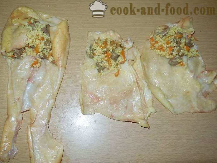 Delicious roll in chicken skin stuffed with offal and millet - how to cook a loaf recipe with a photo