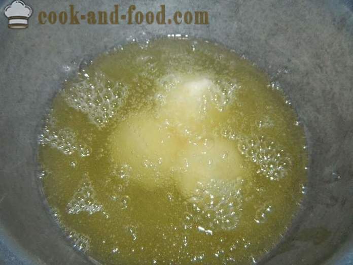 Curd donuts fried in oil in a frying pan - how to cook donuts from cheese quickly, step by step recipe photos