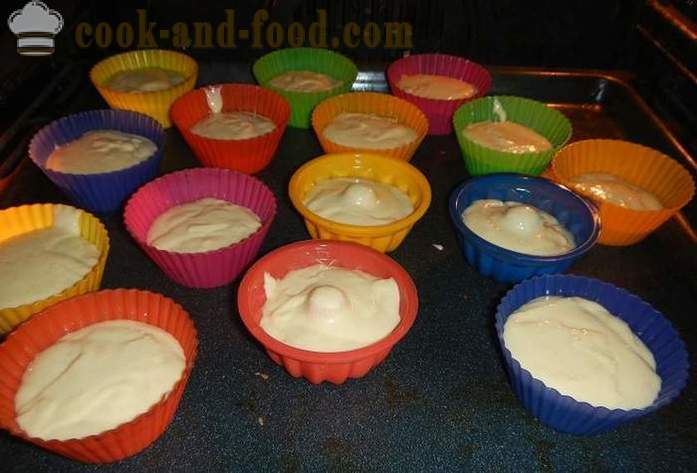 Homemade recipe for a simple cake in silicone molds - how to make delicious cupcakes simple, step by step recipe for the cake with photo