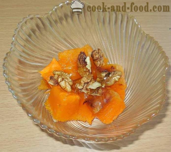 Honey dessert of baked pumpkin, apples and nuts - how to cook a dessert of pumpkin recipe with a photo