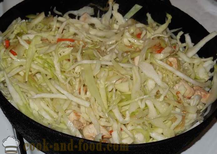Braised cabbage with chicken, vegetables and curry - how to cook stewed cabbage with meat chicken - a step by step recipe photos