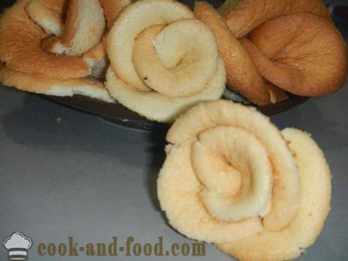 Homemade biscuits Roses - how to make a beautiful bouquet of roses biscuit - a step by step recipe photos