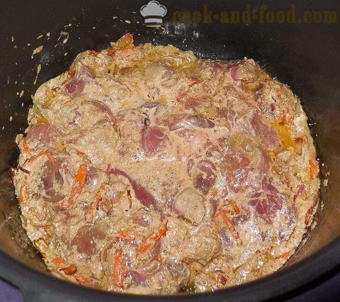 Chicken liver with onions in cream - how to cook the liver with sour cream in multivarka, step by step recipe with photos.