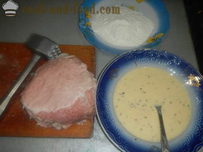 Juicy pork chops with garlic sauce - how to cook a juicy pork chops, a step by step recipe with photos.
