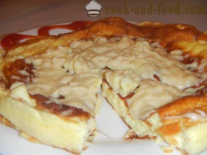 Delicious air omelet with sour cream in a pan - how to cook scrambled eggs with cheese, a recipe step by step with photos.