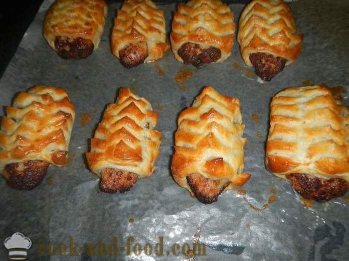 Cutlets in puff pastry or tasty Hedgehogs of minced meat and dough - how to cook the cutlets in the test, a step by step recipe photos