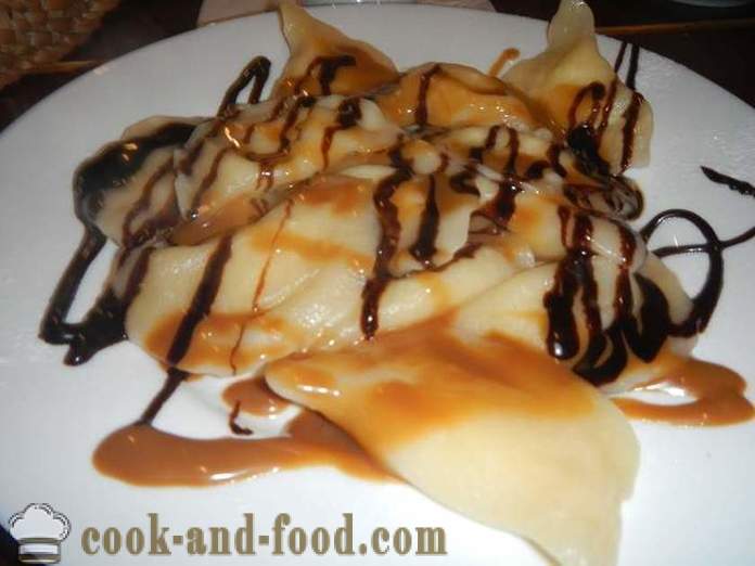 Delicious dumplings with cottage cheese under the chocolate and caramel - how to make dumplings with cottage cheese, a step by step recipe photos