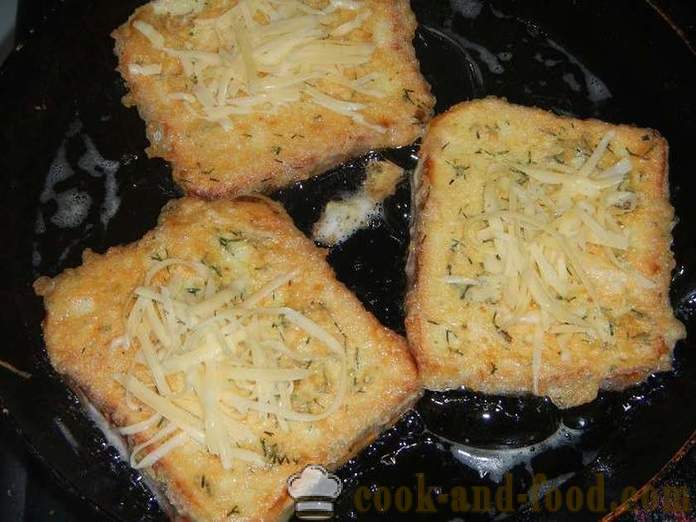 Toast of white bread with an egg: sweet, salt and garlic. How to make delicious croutons in a frying pan - a step by step recipe with photos.