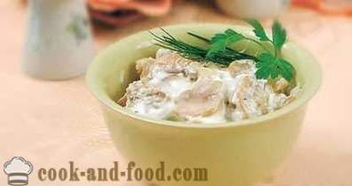 Fried mushrooms with sour cream or cream. Simple and delicious recipe with step by step photos.