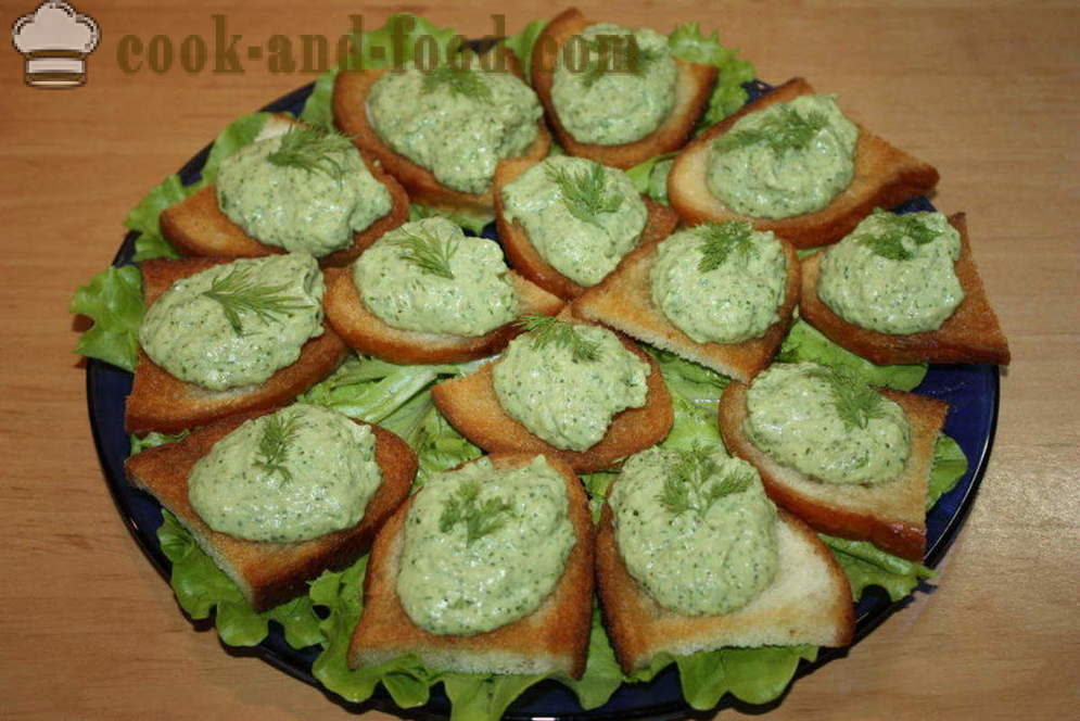New Year snacks, simple recipes how to prepare and issue the cold appetizers and cutting the New Year - photo and video