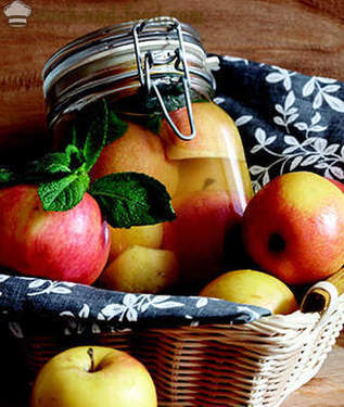 Jam, juice and compote: 5 recipes of apples for the winter