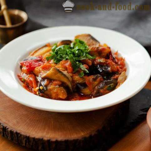 Braised eggplant with tomatoes: delicious and easy!