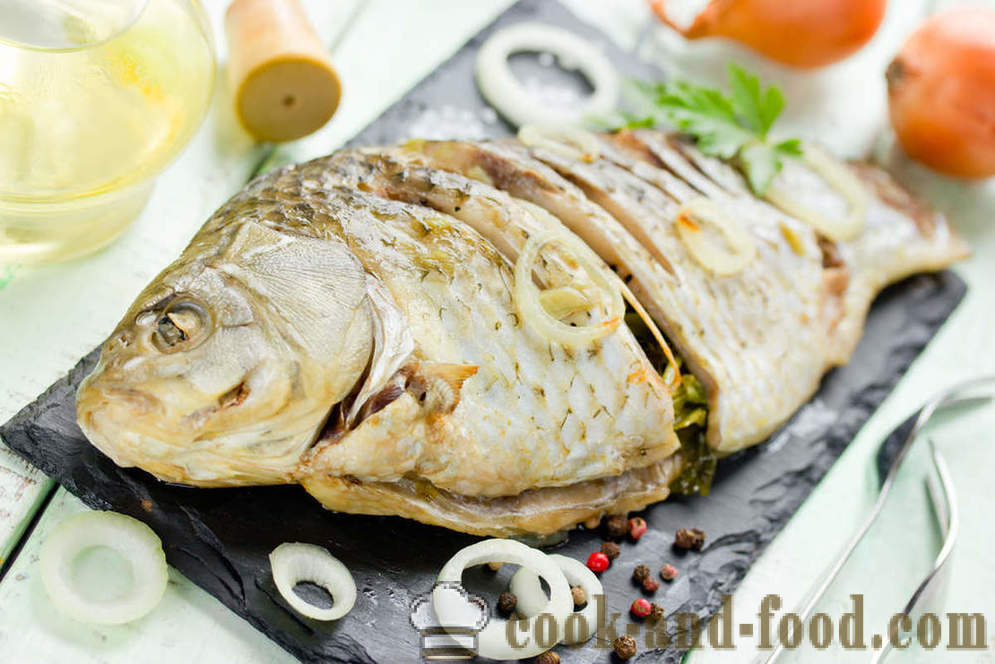 Tips on how to bake delicious carp in the oven - video recipes at home