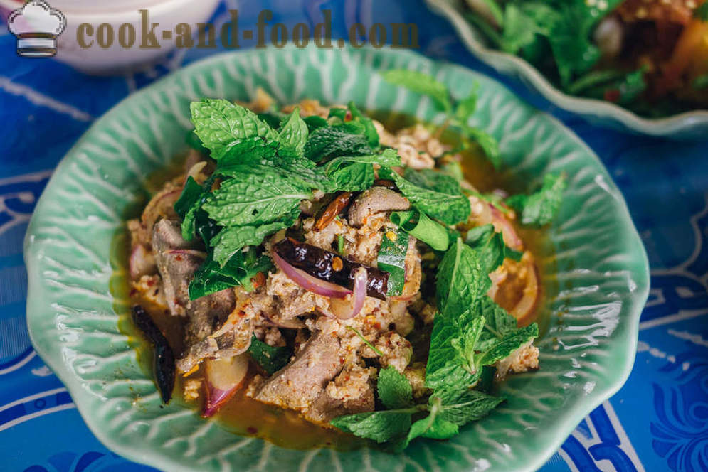 To the delight of meat-eaters: a salad of pork - video recipes at home
