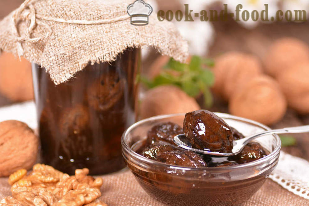 Recipes original jam from walnuts