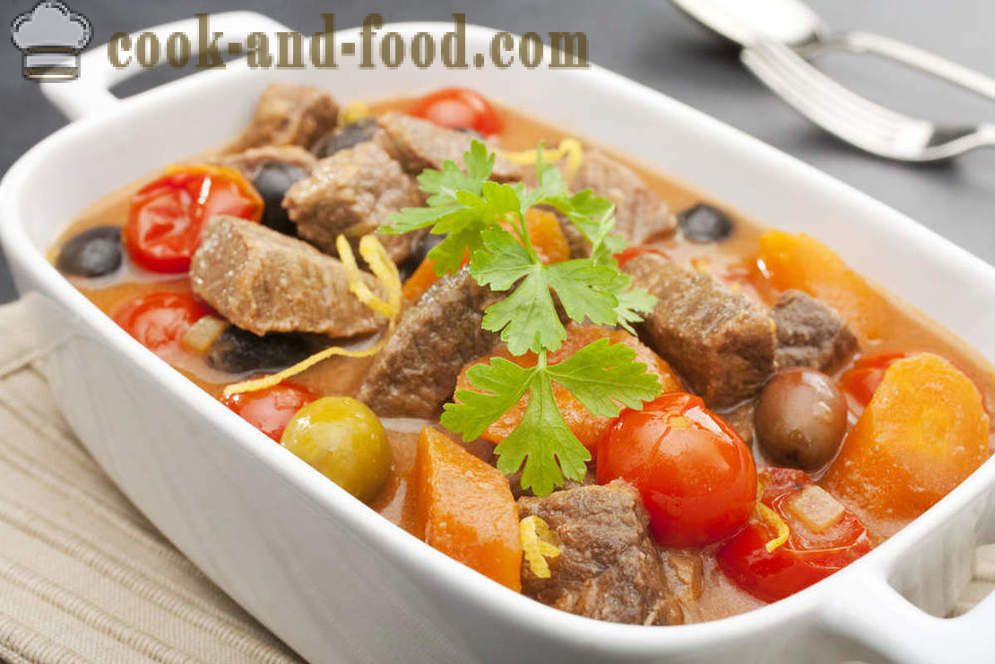 Meat in a pressure cooker: two delicious and easy recipe
