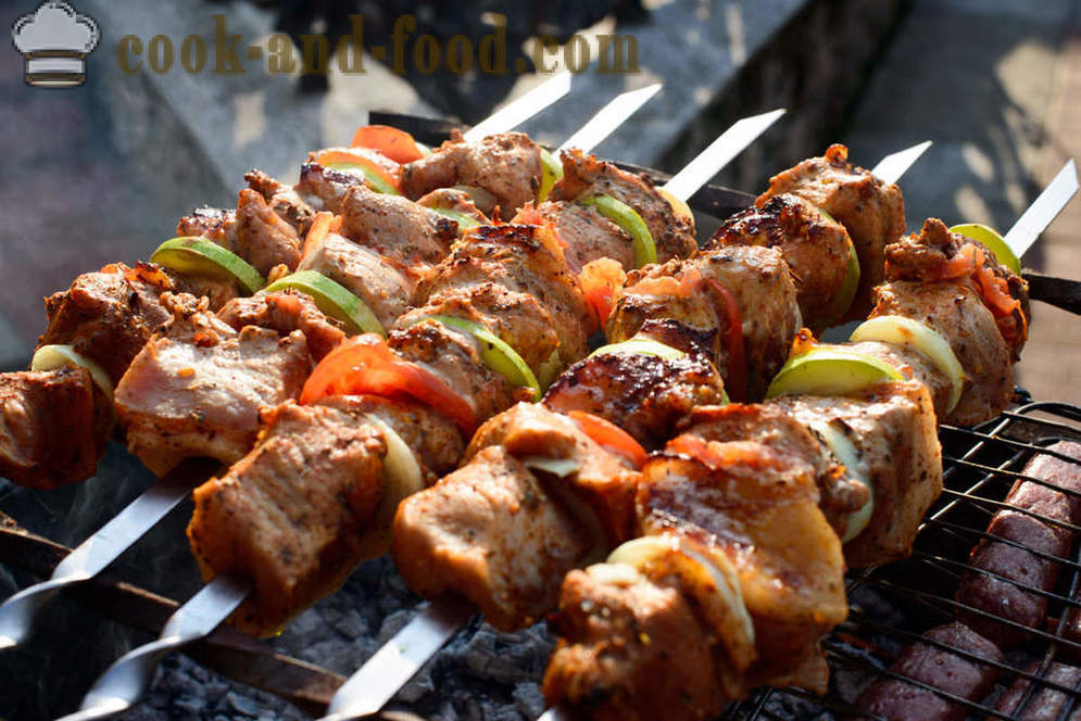 How to marinate the meat for shish kebab in vinegar - video recipes at home