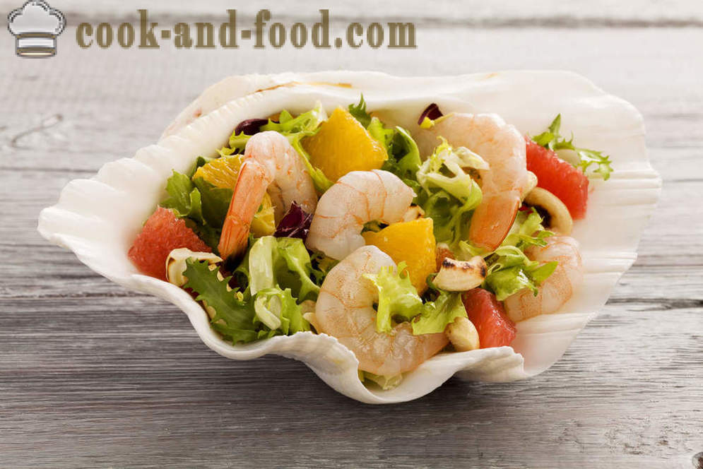 Recipe: Vitamin salad with vegetables, shrimp and seafood