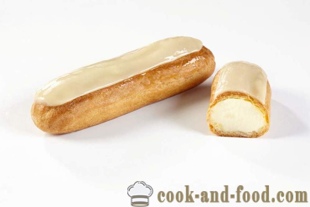The recipe of a protein cream éclairs